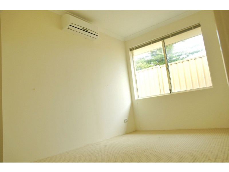 2A Dulverson Place, South Lake WA 6164