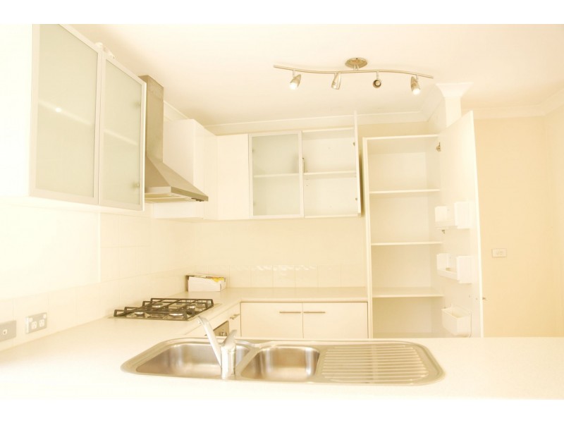 2A Dulverson Place, South Lake WA 6164