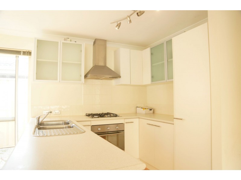 2A Dulverson Place, South Lake WA 6164