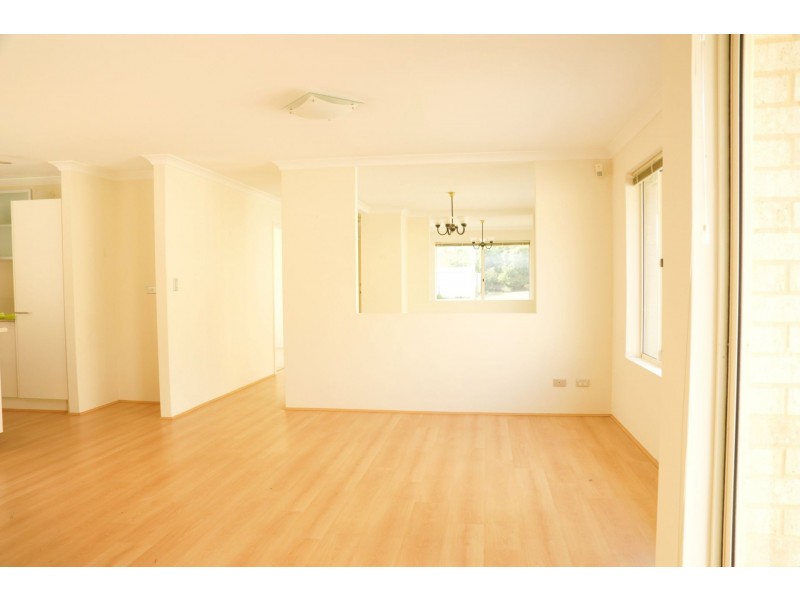 2A Dulverson Place, South Lake WA 6164