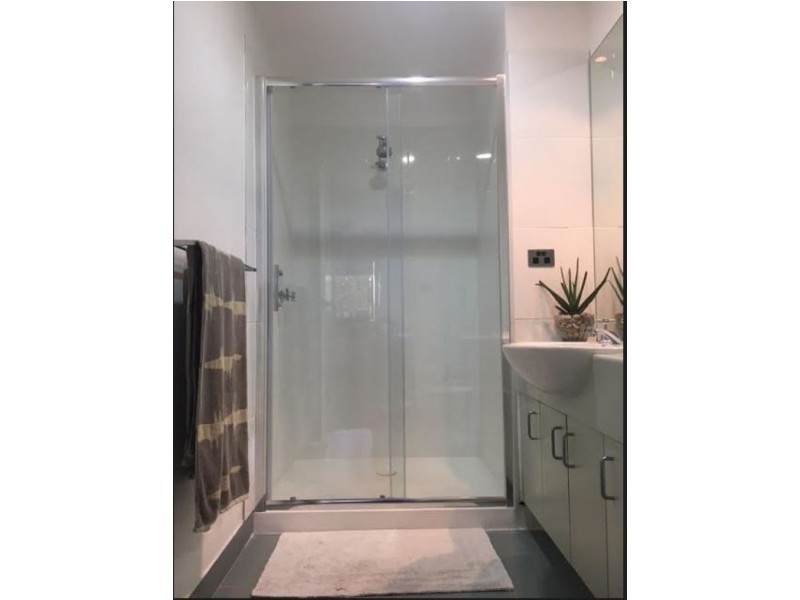 Unit 208/102 Wells Street, Southbank VIC 3006