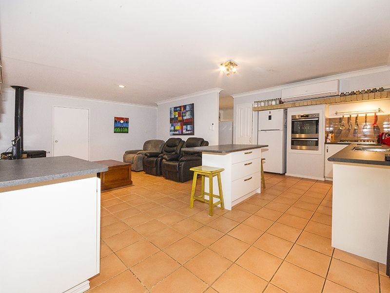 5 Alloway Place, Seville Grove WA 6112