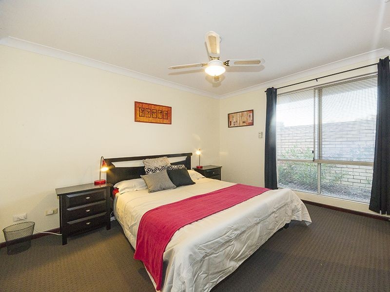 5 Alloway Place, Seville Grove WA 6112