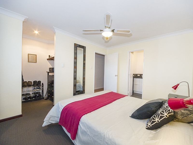 5 Alloway Place, Seville Grove WA 6112