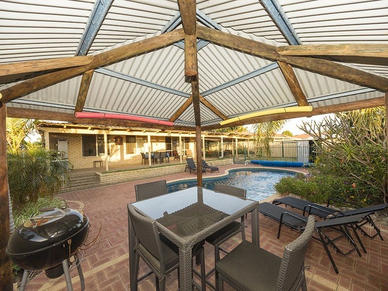 5 Alloway Place, Seville Grove WA 6112