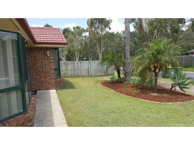 3 Robert South Drive, Crestmead QLD 4132