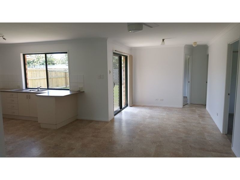 3 Robert South Drive, Crestmead QLD 4132