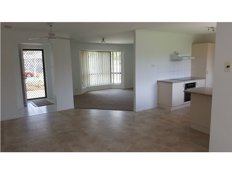 3 Robert South Drive, Crestmead QLD 4132