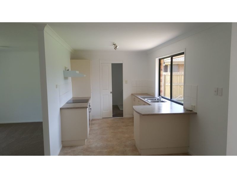 3 Robert South Drive, Crestmead QLD 4132