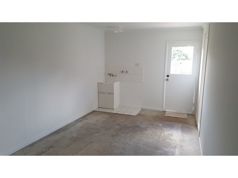 3 Robert South Drive, Crestmead QLD 4132