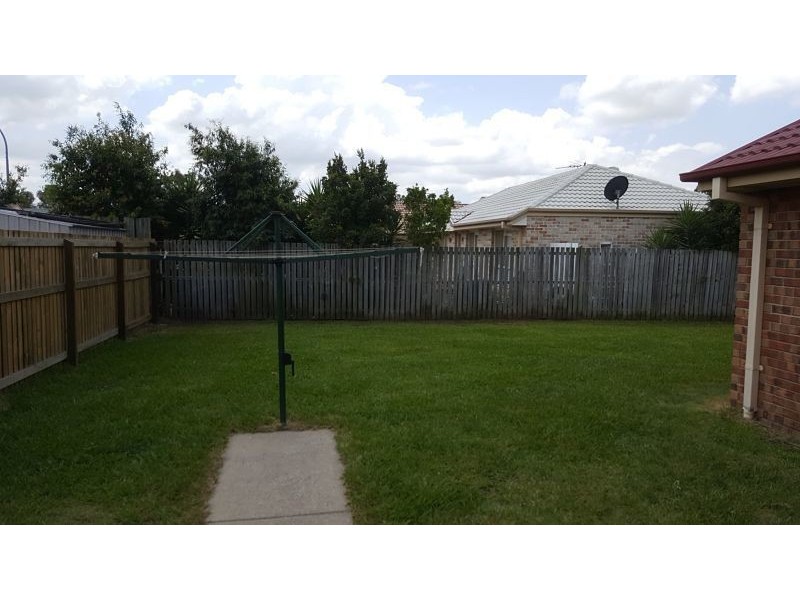 3 Robert South Drive, Crestmead QLD 4132