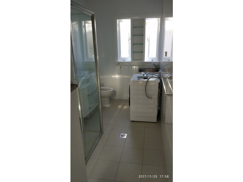 33 KOONOONA AVE, Villawood NSW 2163