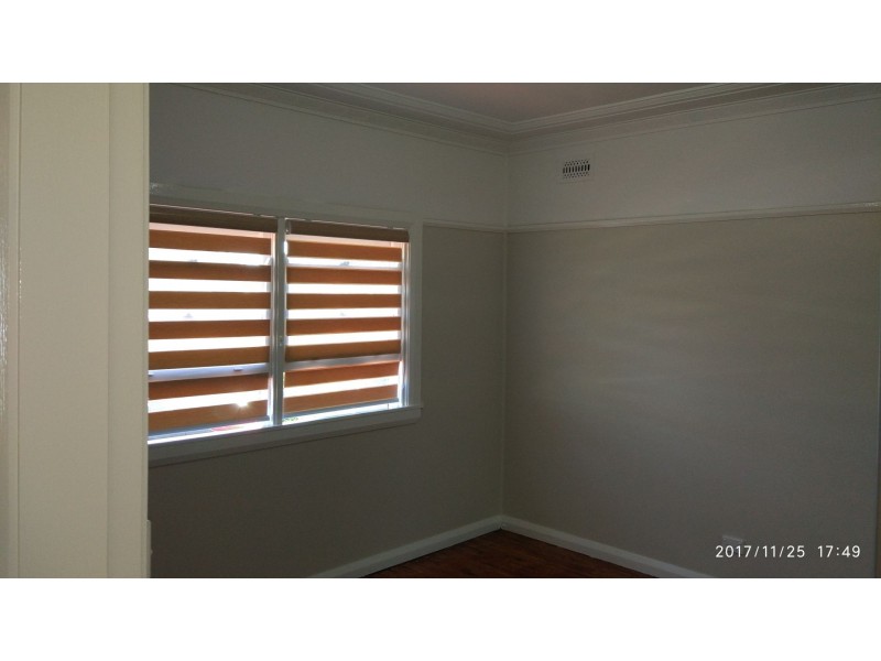 33 KOONOONA AVE, Villawood NSW 2163