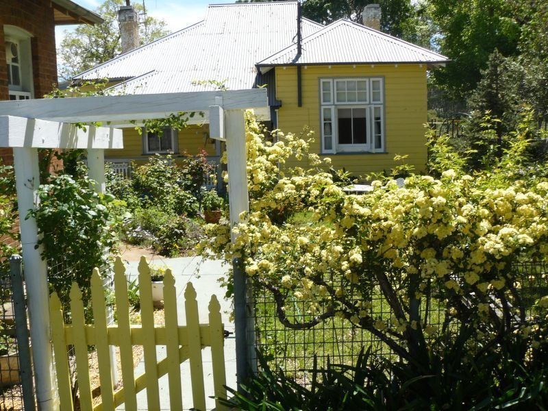 6 Rankin St, Woodstock NSW 2793