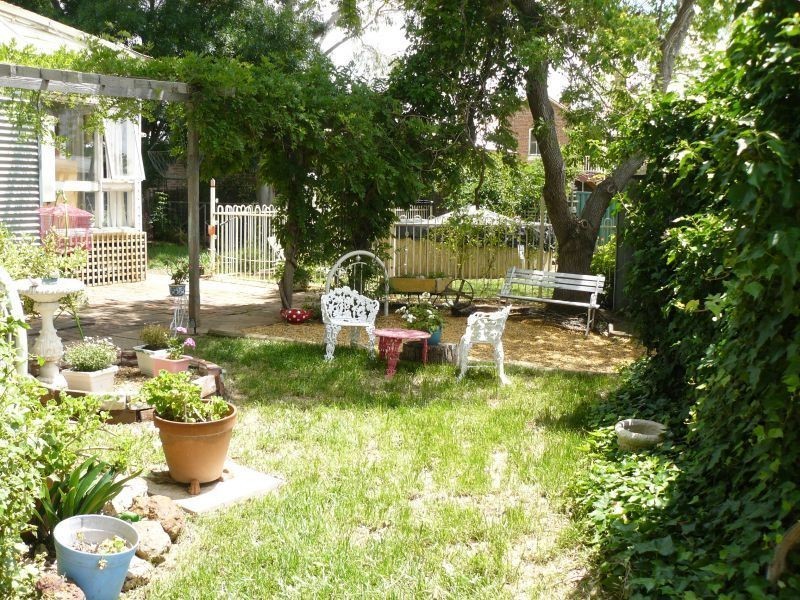 6 Rankin St, Woodstock NSW 2793