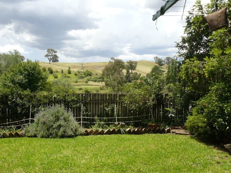 6 Rankin St, Woodstock NSW 2793