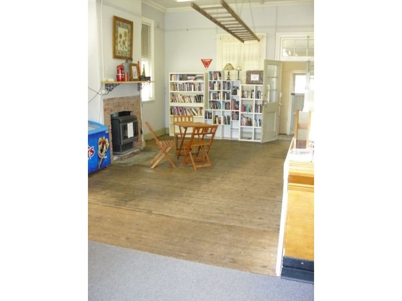 6 Rankin St, Woodstock NSW 2793