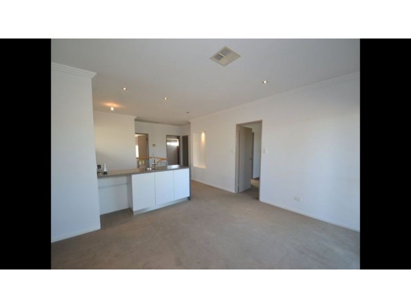 20 Ocean Falls Boulevard, Mindarie WA 6030