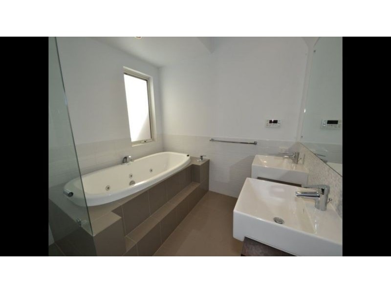 20 Ocean Falls Boulevard, Mindarie WA 6030