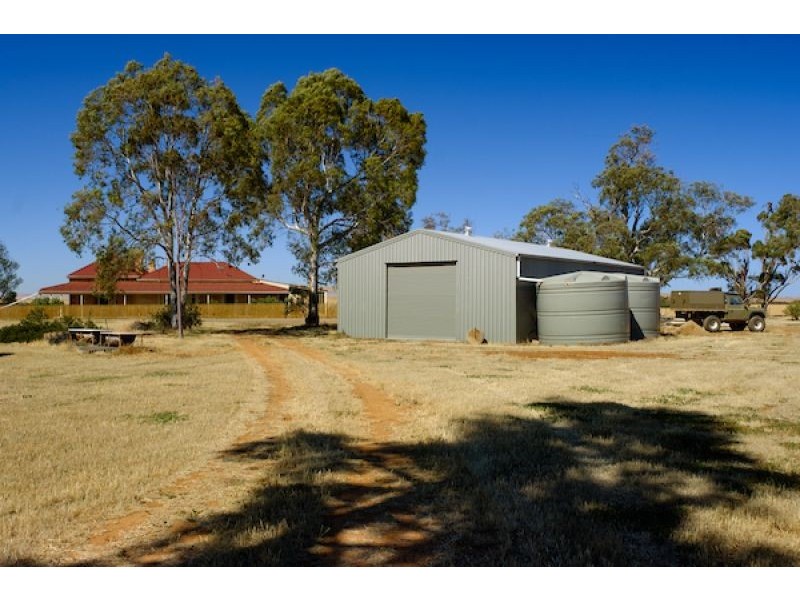 9 Heatherdale Road, Crystal Brook SA 5523
