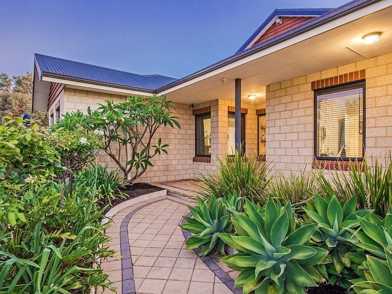 6 Placid Waters Parade, Coodanup WA 6210