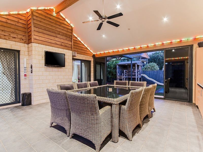 6 Placid Waters Parade, Coodanup WA 6210