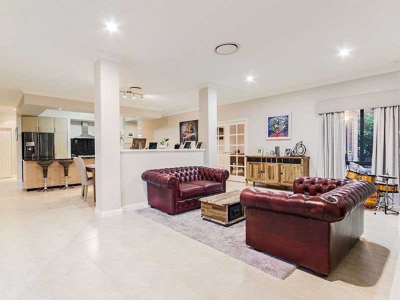 6 Placid Waters Parade, Coodanup WA 6210