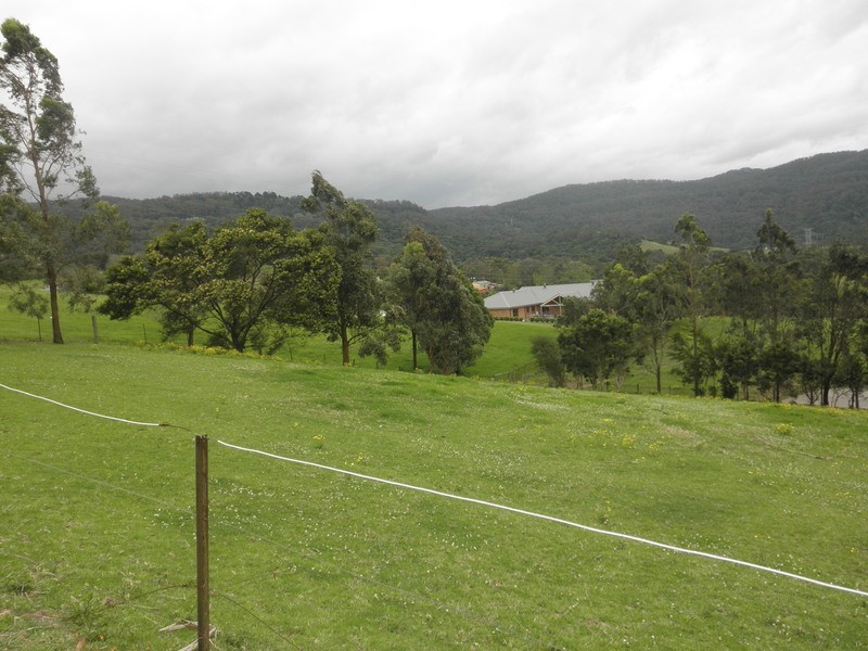 66 – 70 William James Drive, Mount Kembla NSW 2526