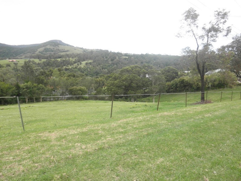 66 – 70 William James Drive, Mount Kembla NSW 2526