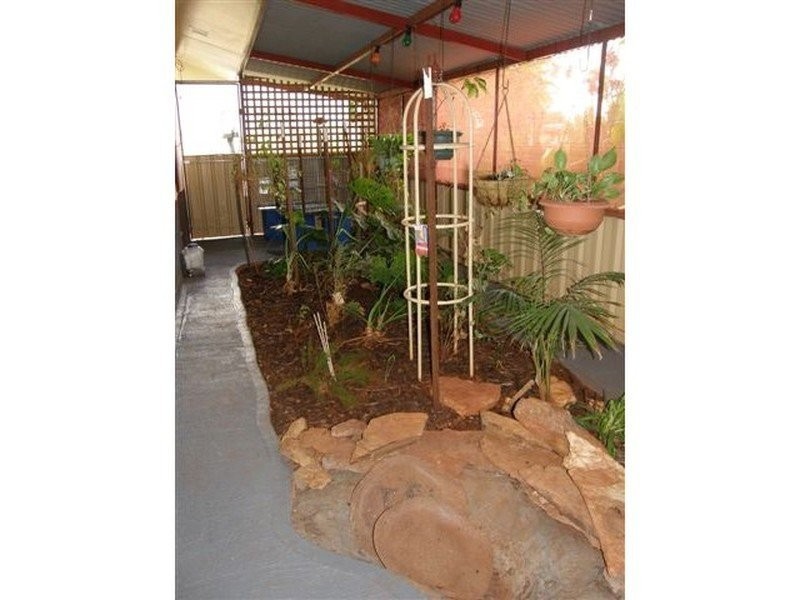 23 Gandawarra Crescent, Newman WA 6753