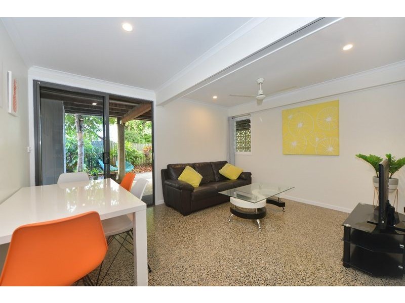 2/5 Magee Street, Aeroglen QLD 4870