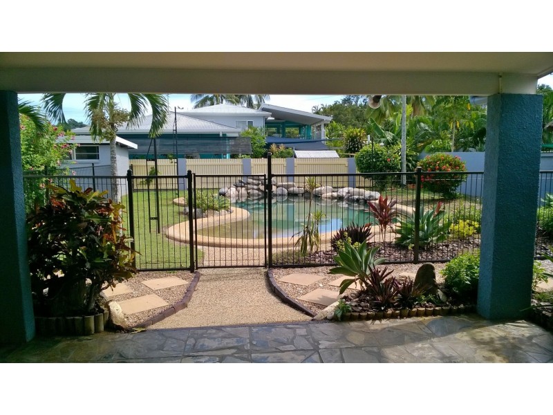16 Derby street, Yorkeys Knob QLD 4878