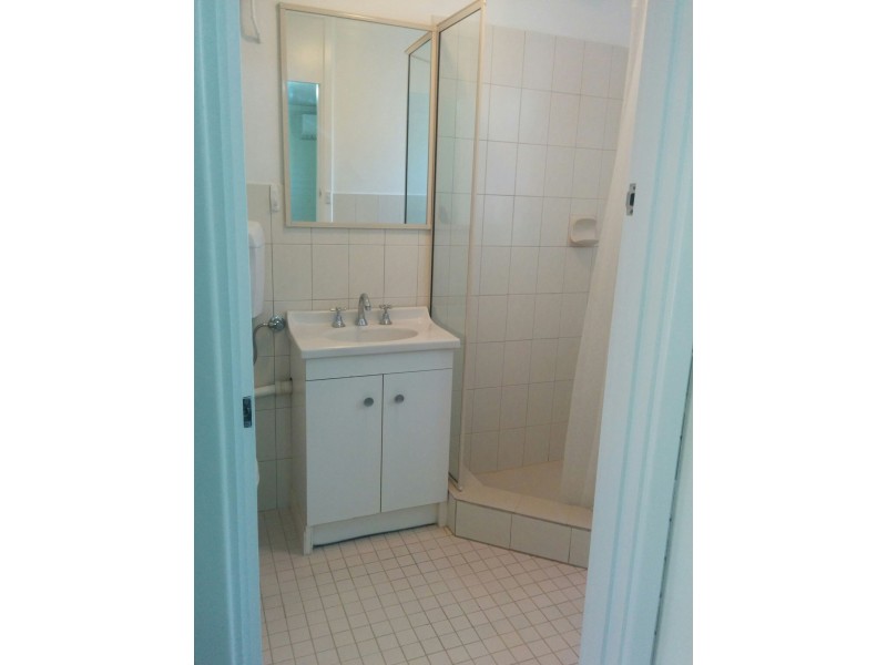 10/159 Fairway, Crawley WA 6009