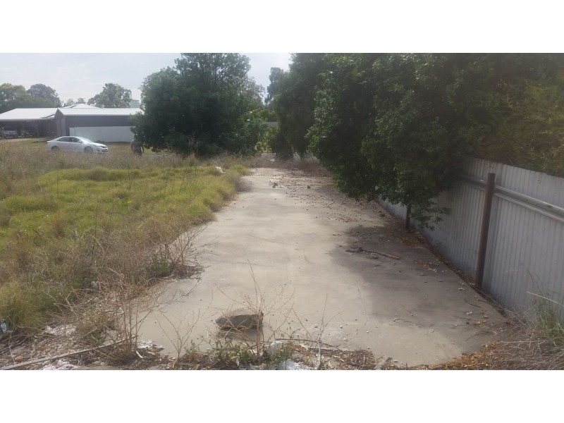 33 Boland Drive, Moree NSW 2400