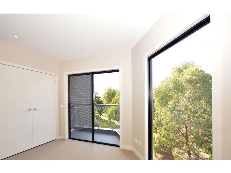 6/20-22 Hughes Street, Burwood VIC 3125