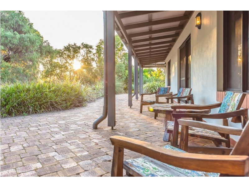 37 Wylarah Way, Quindalup WA 6281