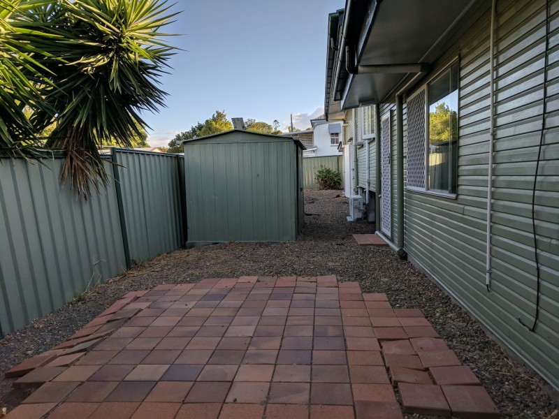 20A Macquarie Street, Silkstone QLD 4304
