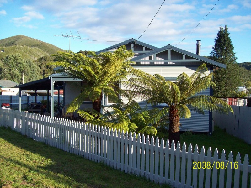 22 Lovett St, Queenstown TAS 7467