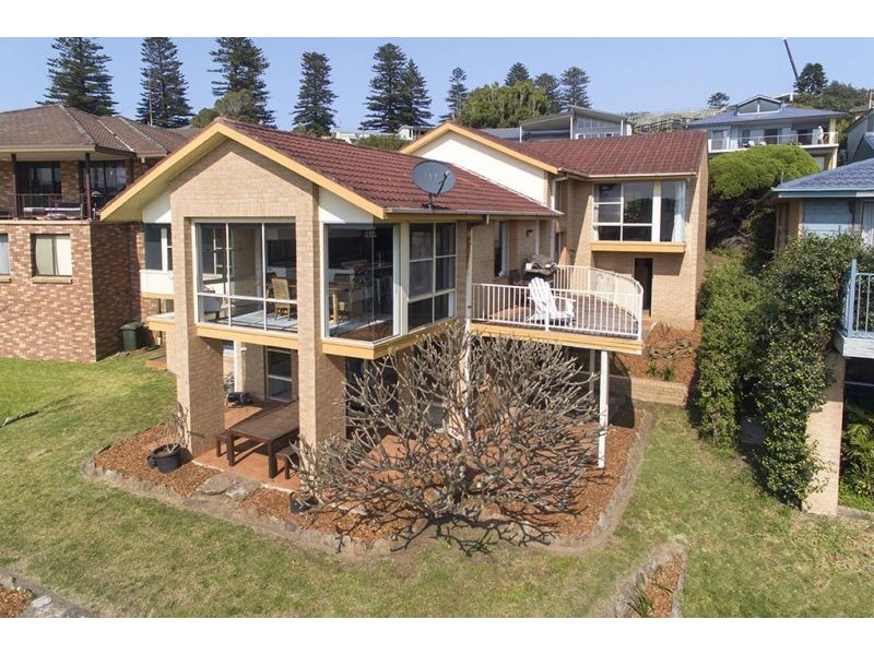 42 Armstrong Ave, Gerringong NSW 2534
