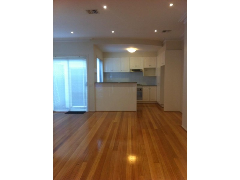 1/483 St Kilda Street, Elwood VIC 3184