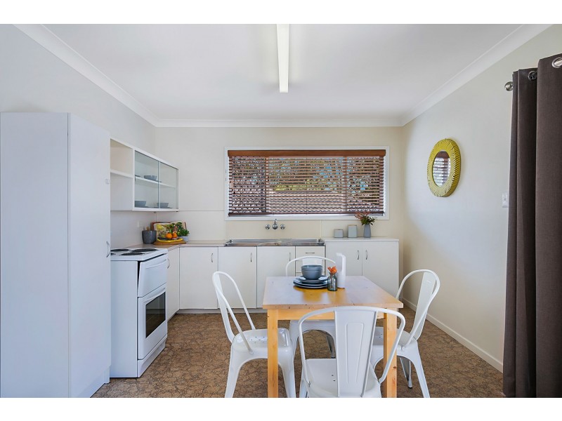 106 Taylor Street, Newtown QLD 4350