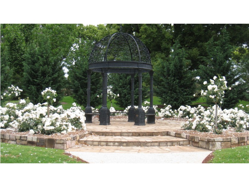 106 Taylor Street, Newtown QLD 4350