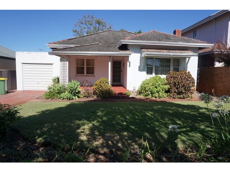 142 Holland Street, Wembley WA 6014