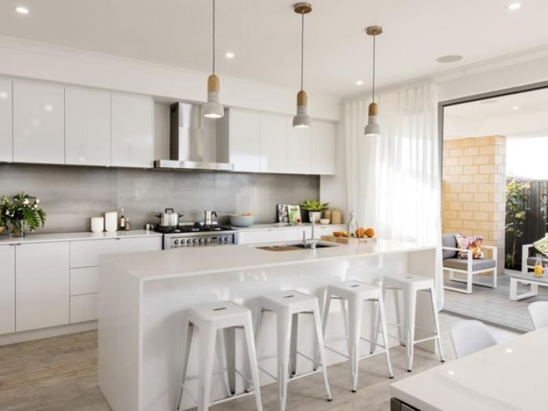 5 Charleston Road, Eglinton WA 6034