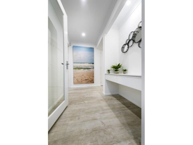 5 Charleston Road, Eglinton WA 6034