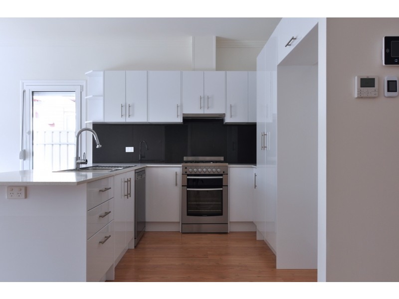 16 Essex Street, Brighton SA 5048