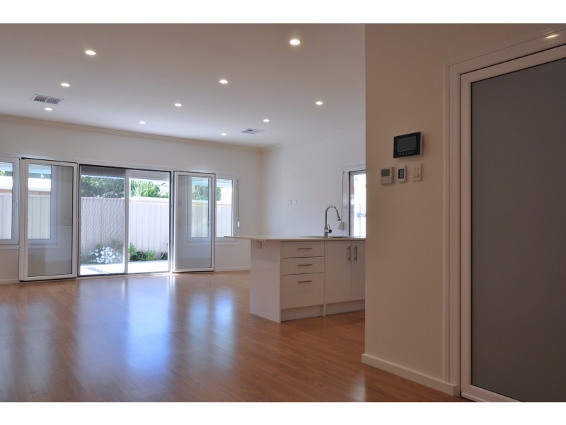 16 Essex Street, Brighton SA 5048