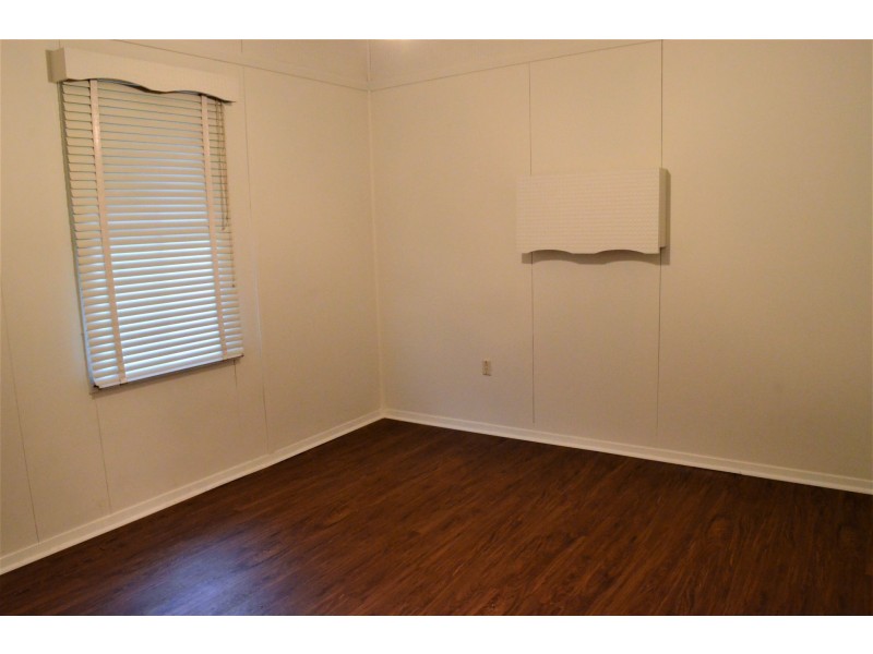 8 McLean Street, North Ipswich QLD 4305