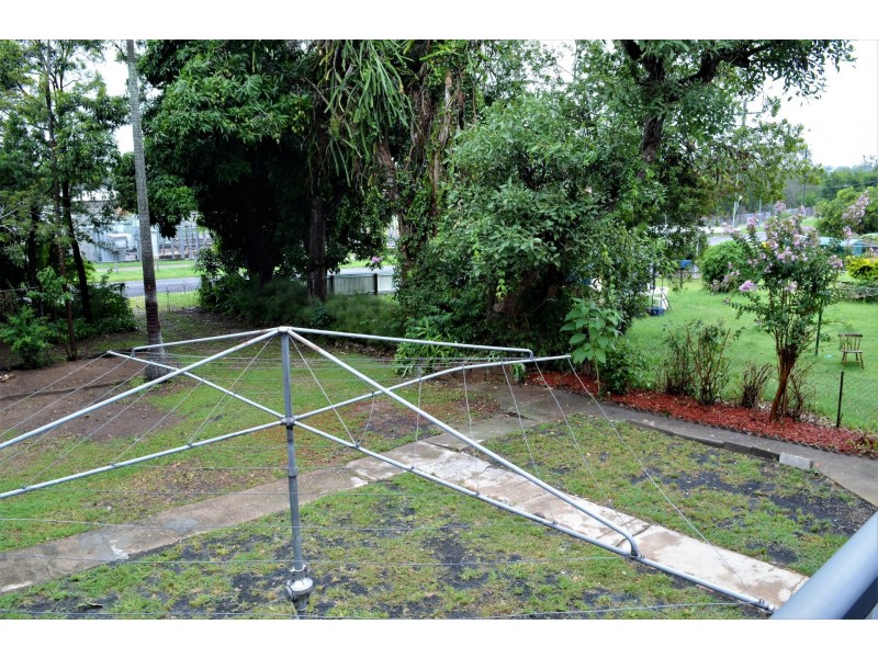 8 McLean Street, North Ipswich QLD 4305