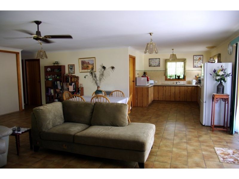 7 Simpson Avenue, Rupanyup VIC 3388